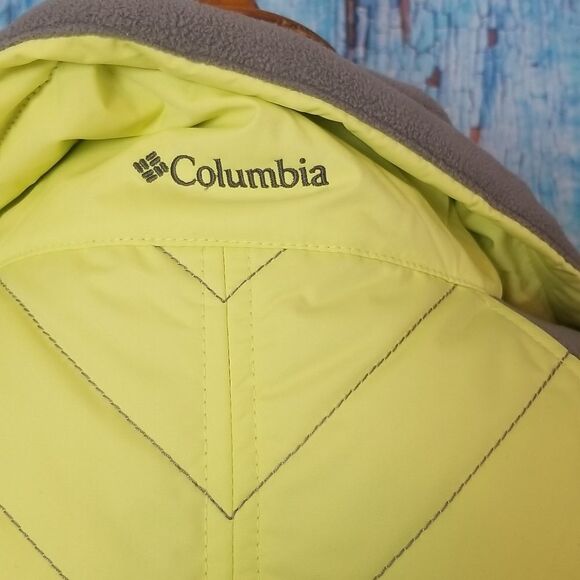 COLUMBIA Quilted Zip Front Vest - Picture 6 of 10